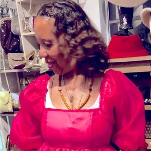 Meet your Posher, Aya